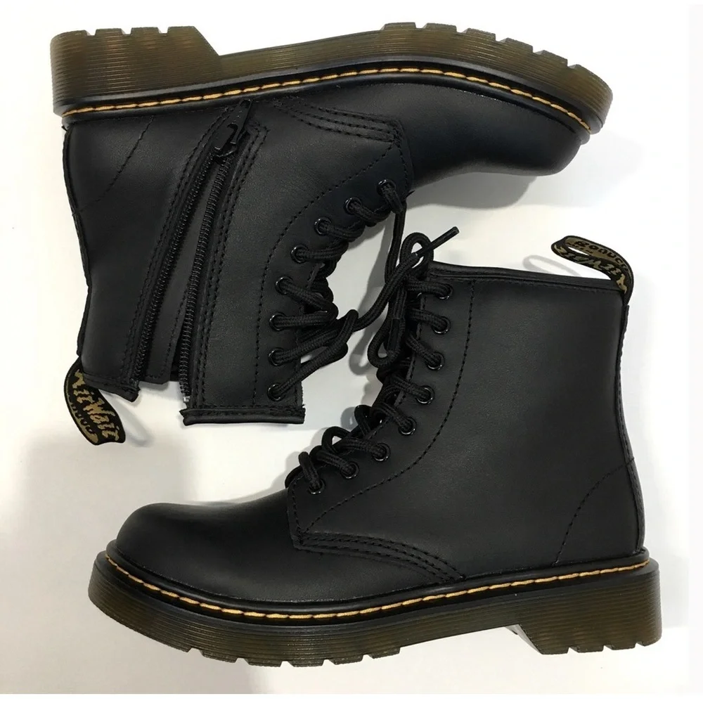 Kids Doc Martins Size 2 NIB - Picture 2 of 2